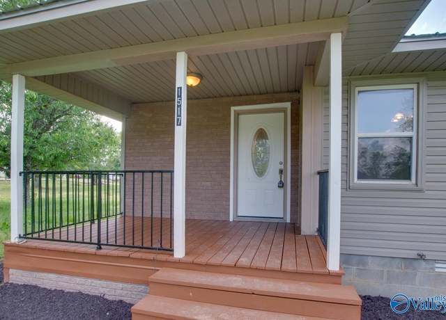 Property at 1517 Ready Section Rd, Hazel Green, AL 35750, 3 beds, 2 baths