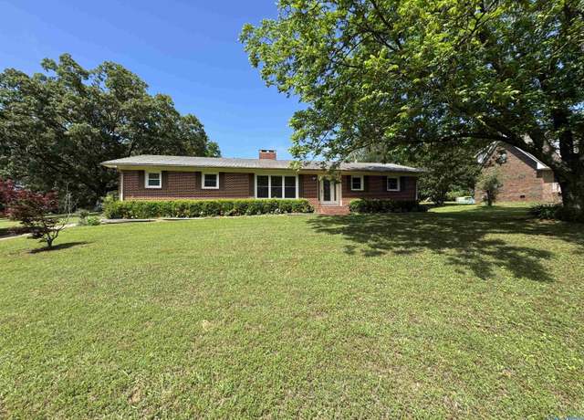 Property at 137 Winn Rd, Scottsboro, AL 35769, 2 beds, 2 baths