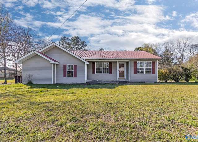 Property at 55 Blessing Rd, Boaz, AL 35957, 3 beds, 2.5 baths