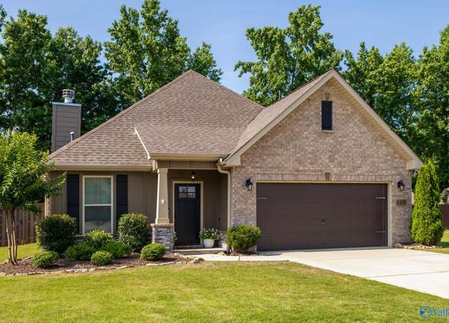 Property at 603 Hudlowe Ln NW, Madison, AL 35757, 4 beds, 2.5 baths