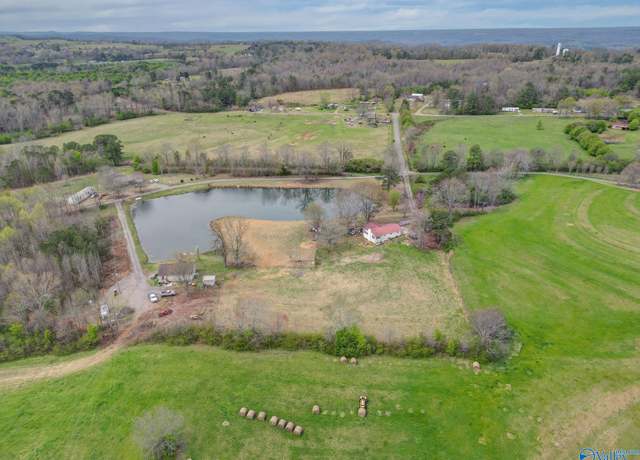 Property at 121 Mahan Rd, Albertville, AL 35950, 3 beds, 3 baths