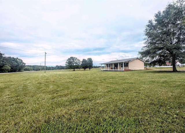 Property at 735 Barron Dr, Fyffe, AL 35971, 3 beds, 1 bath