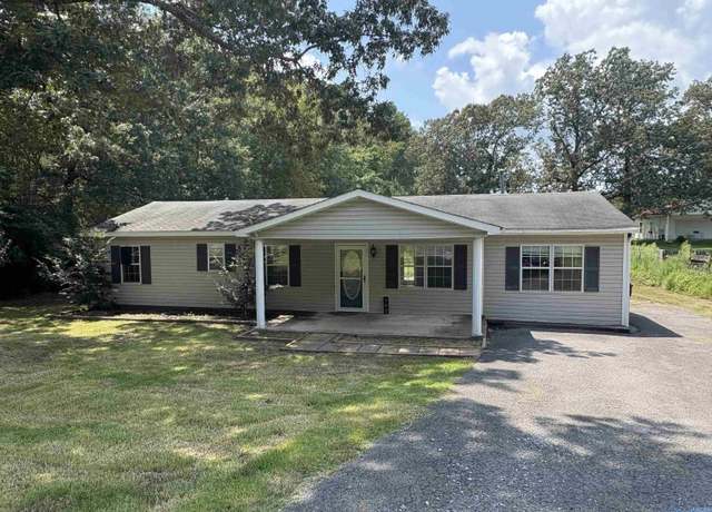 Property at 162 Forest Chapel Rd, Hartselle, AL 35640, 4 beds, 2 baths