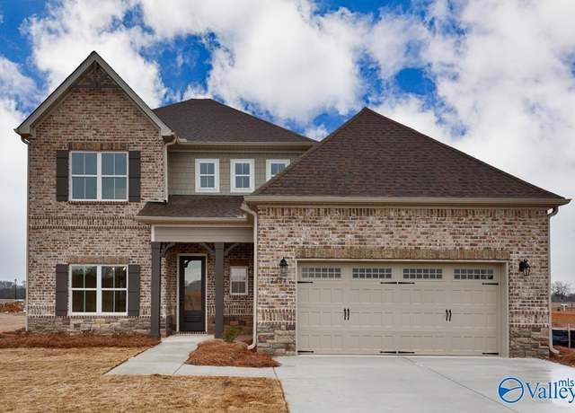 Property at 17804 Denham Cir, Athens, AL 35611, 4 beds, 3.5 baths