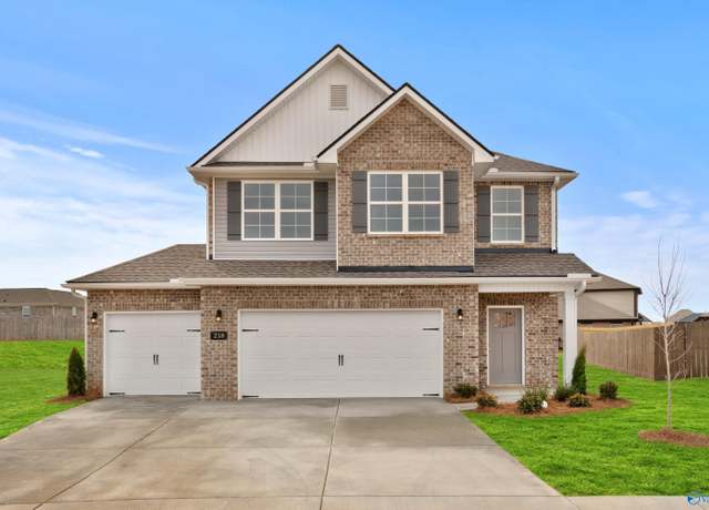 Property at 218 Irish Hill Dr, Meridianville, AL 35759, 3 beds, 2.5 baths