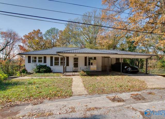 Property at 2201 Clift St NW, Huntsville, AL 35810, 5 beds, 2 baths