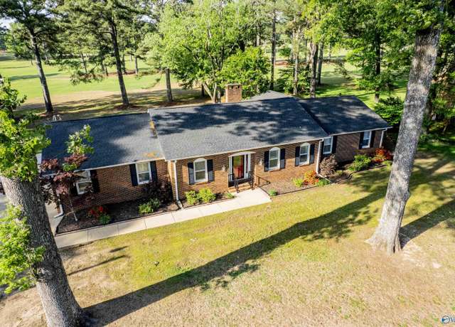Property at 2508 Burningtree Dr SE, Decatur, AL 35603, 3 beds, 2.5 baths