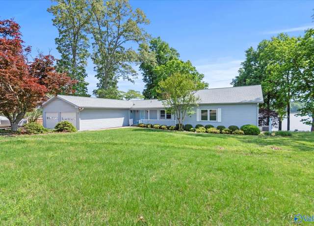 Property at 17900 Lakeside Estates Rd, Athens, AL 35614, 5 beds, 3 baths