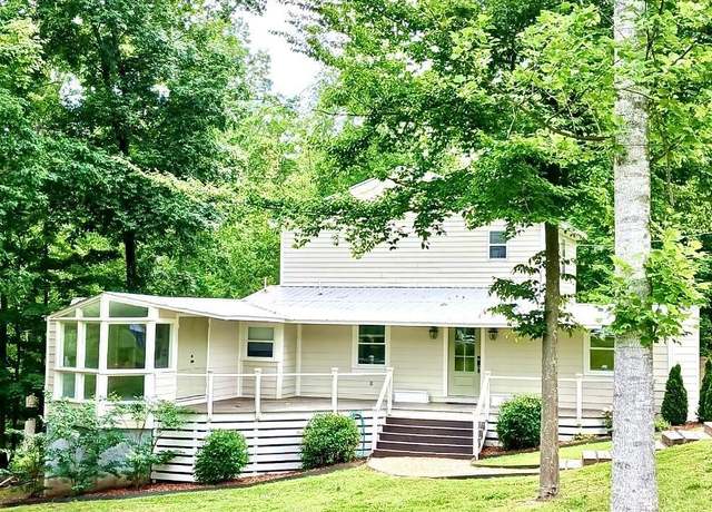 Property at 3635 Buck Island Dr, Guntersville, AL 35976, 3 beds, 2.5 baths