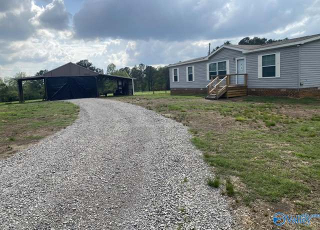 Property at 270 County Road 1058, Vinemont, AL 35179, 3 beds, 2 baths