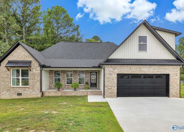 Property at 1510 Summerchase Ln, Albertville, AL 35951, 4 beds, 3 baths