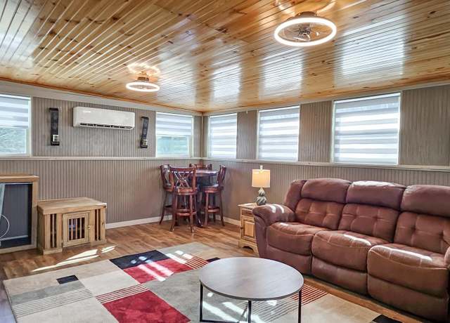 Property at 140 Mink Creek Ln, Arab, AL 35016, 3 beds, 2 baths