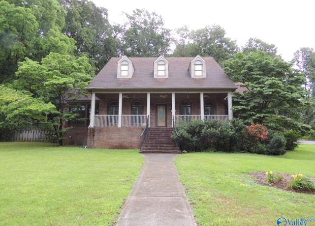 Property at 117 Maximillion Dr, Madison, AL 35758, 4 beds, 3.5 baths