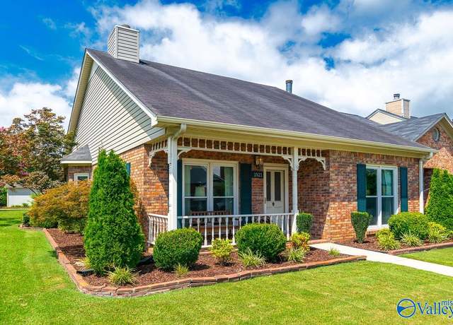 Property at 1521 River Bend Pl SE, Decatur, AL 35601, 2 beds, 2 baths