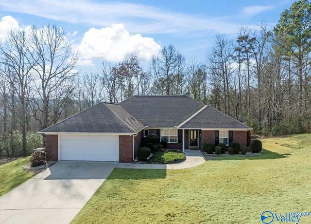 Property at 3041 Waterfront St, Guntersville, AL 35976, 4 beds, 2 baths