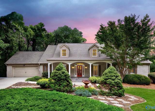 Property at 101 Runell Dr SE, Owens Cross Roads, AL 35763, 6 beds, 4.5 baths