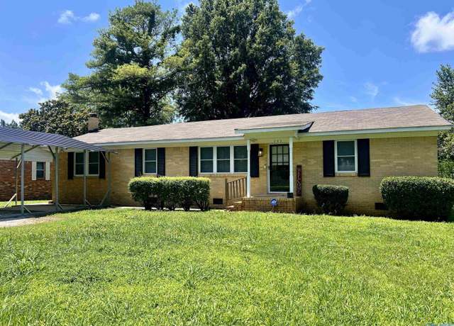 Property at 205 Kirby Rd, Hillsboro, AL 35643, 3 beds, 2 baths