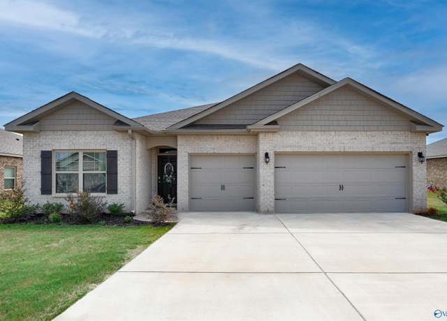 Property at 14316 Leadenhall Ln, Athens, AL 35613, 4 beds, 3 baths