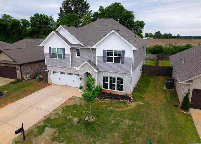 Property at 12801 Tallulah Dr, Madison, AL 35756, 5 beds, 3.5 baths
