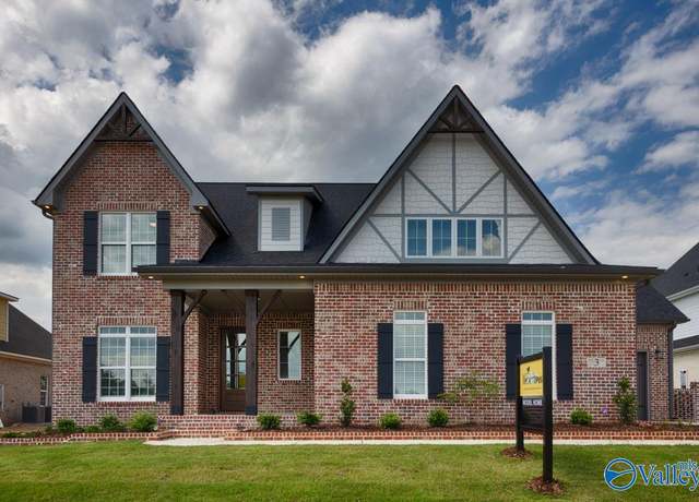 Property at 8320 Grayback Blvd, Owens Cross Roads, AL 35763, 4 beds, 3 baths