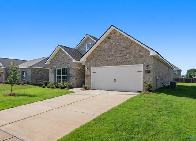 Property at 309 Keller Dr, Hazel Green, AL 35750, 3 beds, 2 baths