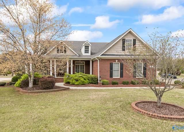 Property at 100 Sadie Spring Ct NW, Huntsville, AL 35806, 4 beds, 3.5 baths