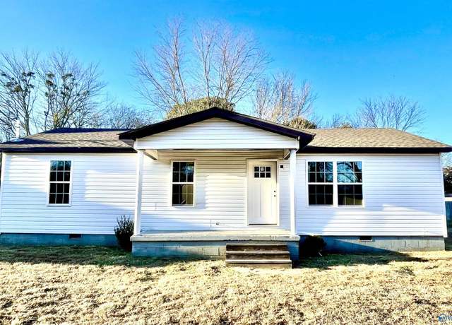 Property at 859 10th Cir NE, Arab, AL 35016, 3 beds, 2 baths