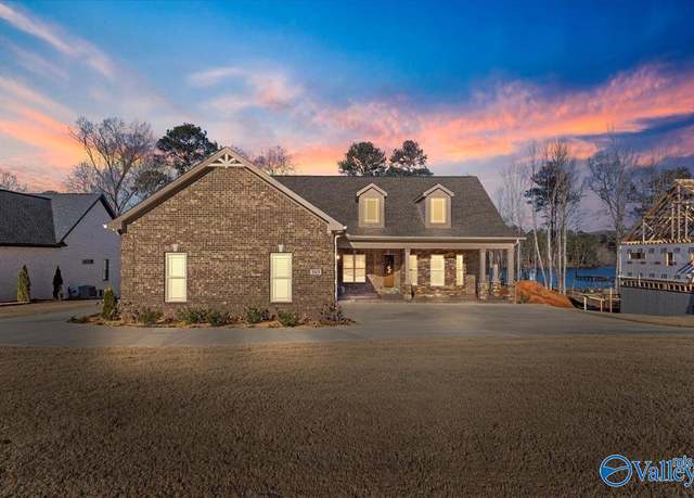 Property at 565 Goose Pond Island Dr, Scottsboro, AL 35769, 3 beds, 2.5 baths