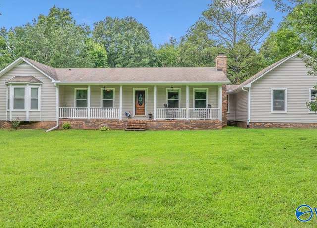 Property at 25325 Hunter Gates Rd, Lester, AL 35647, 3 beds, 2 baths