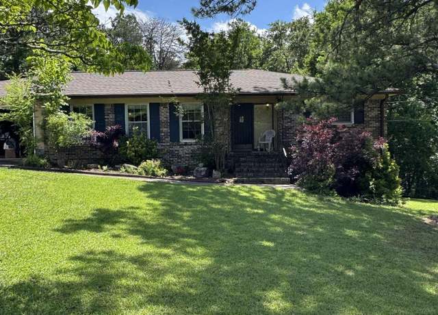 Property at 132 Mary Lou Cir, Gadsden, AL 35904, 5 beds, 3 baths