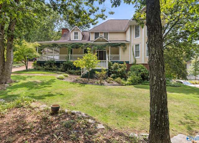 Property at 10204 Everest Dr, Huntsville, AL 35803, 5 beds, 3.5 baths