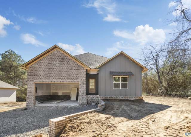 Property at 5902 Wyeth Mountain Rd, Guntersville, AL 35976, 3 beds, 2 baths