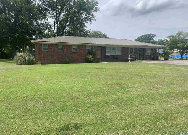 Property at 108 Aurene Rd, Gadsden, AL 35904, 3 beds, 2 baths