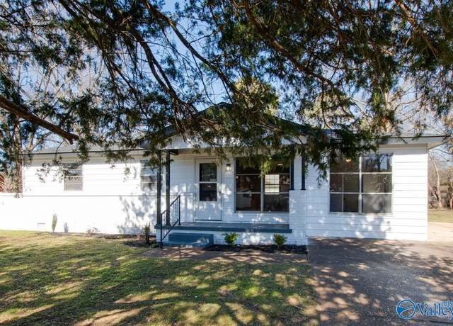 Property at 3500 Spruce Ave, Huntsville, AL 35805, 3 beds, 1 bath