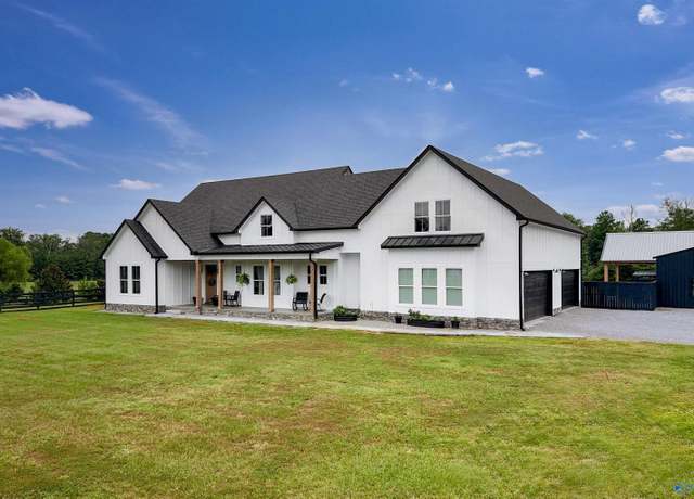 Property at 1490 Penn Rd SW, Hartselle, AL 35640, 5 beds, 5 baths