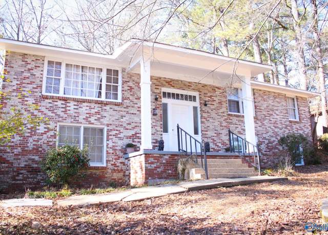 Property at 929 E Tomahawk Trl, Gadsden, AL 35903, 3 beds, 2 baths