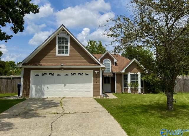 Property at 14018 Galveston Cir, Huntsville, AL 35803, 4 beds, 2.5 baths