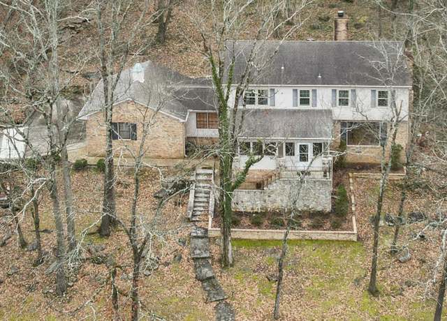 Property at 2223 Briarcliff Rd SE, Huntsville, AL 35801, 4 beds, 2.5 baths