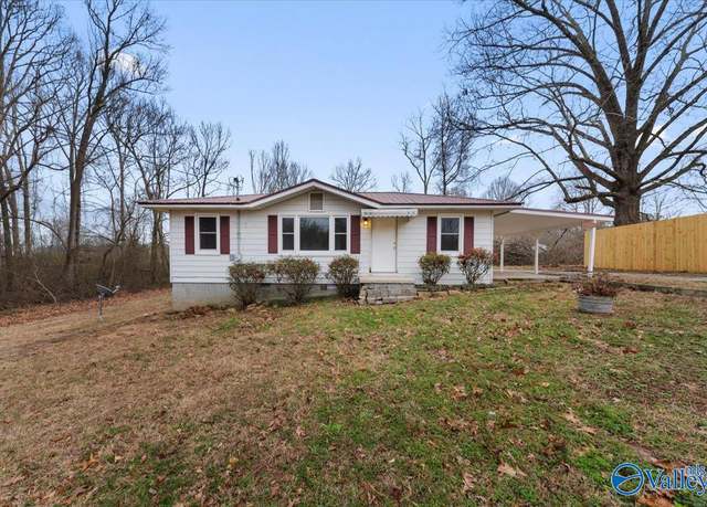 Property at 169 Seagroves Rd, Laceys Spring, AL 35754, 2 beds, 1 bath