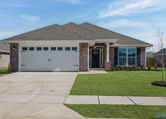 Property at 19849 Redhawk Dr, Athens, AL 35611, 4 beds, 2 baths