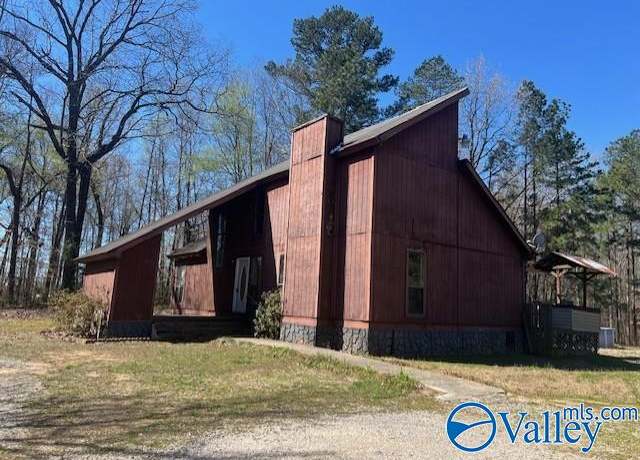 Property at 3107 County Road 217, Trinity, AL 35673, 3 beds, 3 baths