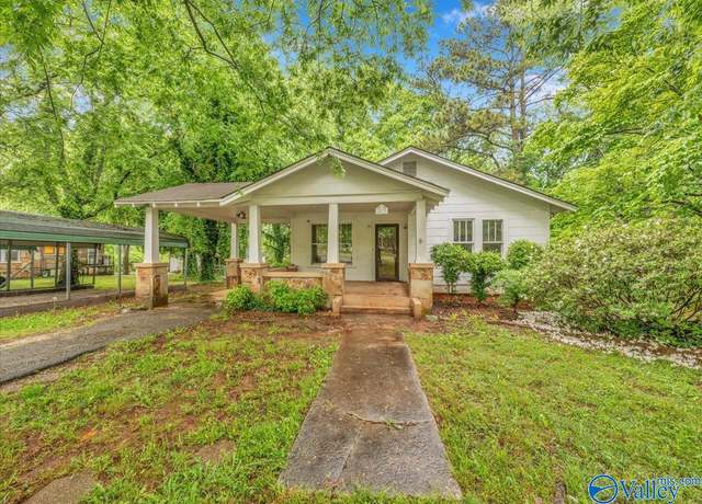 Property at 2419 Virginia Blvd NW, Huntsville, AL 35811, 3 beds, 1 bath