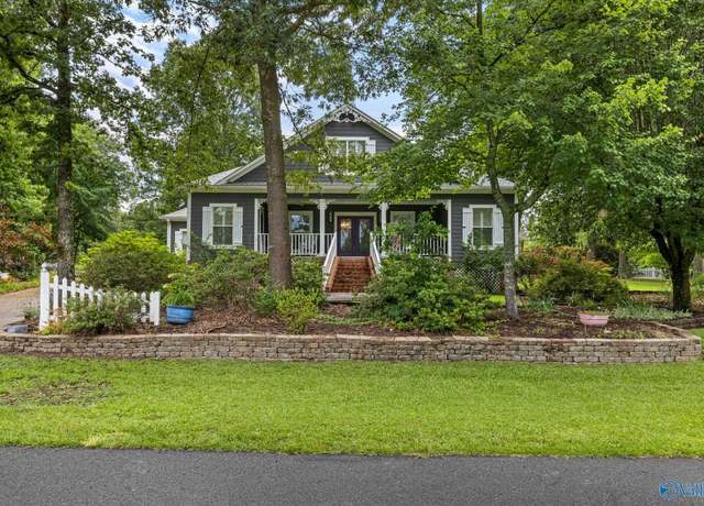 Property at 242 County Road 1493, Cullman, AL 35058, 2 beds, 2.5 baths
