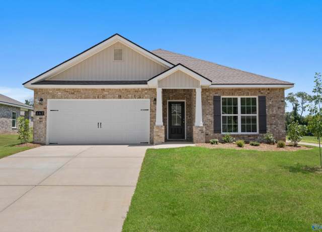 Property at 167 River Pointe Dr, New Market, AL 36761, 4 beds, 2 baths