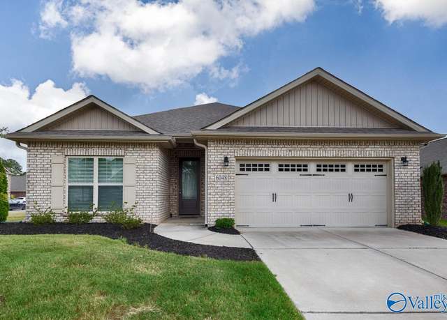Property at 6048 NW Thorntons Way Cir, Huntsville, AL 35810, 4 beds, 3 baths