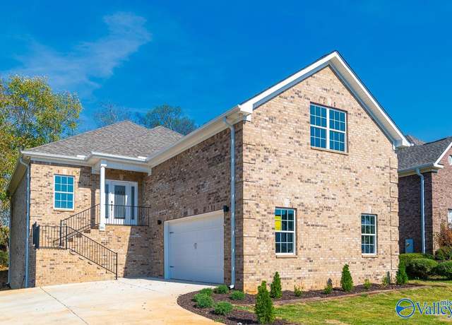 Property at 341 Summit Lakes Dr, Athens, AL 35613, 4 beds, 3 baths