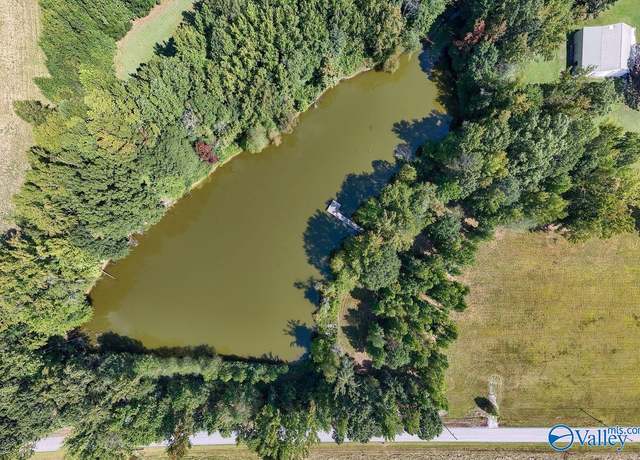 Property at 2253 Bobo Section Rd, Hazel Green, AL 35750