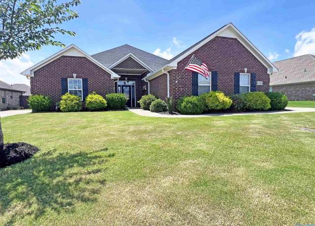 Property at 13341 Callaway Dr, Madison, AL 35756, 4 beds, 3 baths
