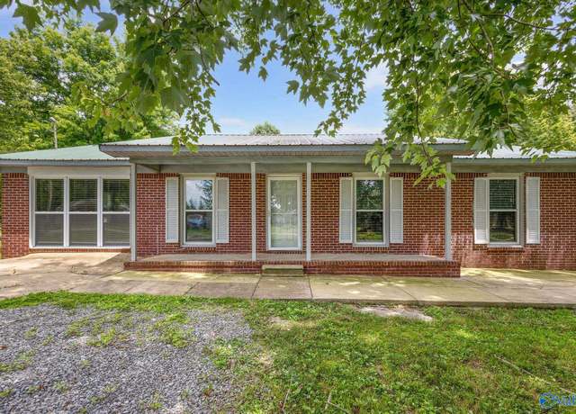 Property at 21286 Oakland Mdws, Athens, AL 35613, 3 beds, 2 baths