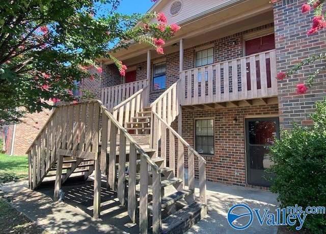 Property at 1816 SW Glenn St Unit SW, Decatur, AL 35603, 8 beds, 4 baths